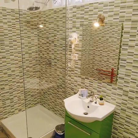 Casamia-guest House *