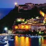 Casamia-guest House 4*