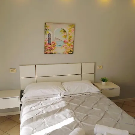 Casamia-guest House Aparthotel
