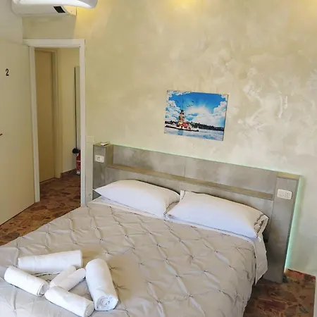 Aparthotel Casamia-guest House *